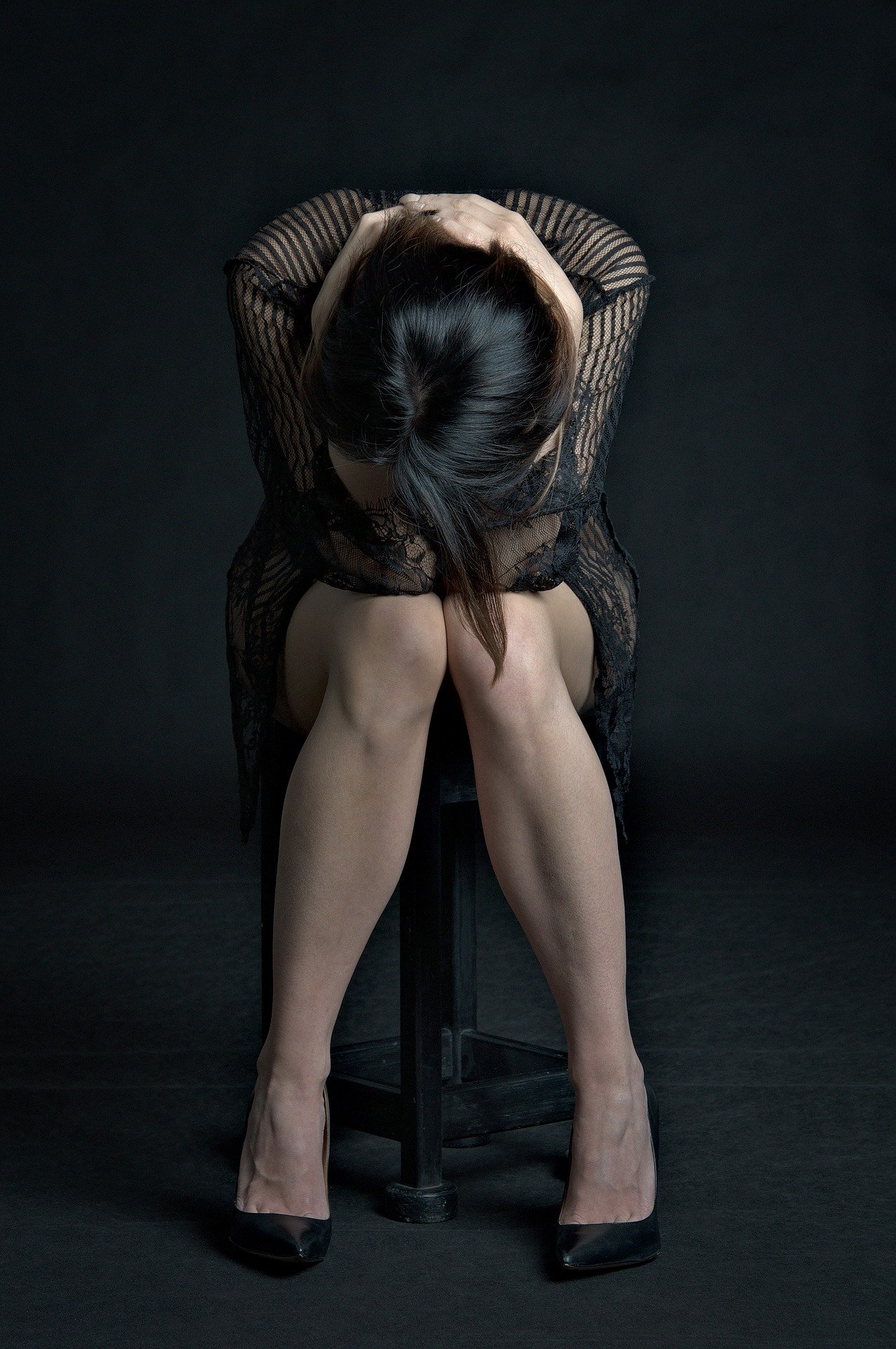 woman-3758052_1920